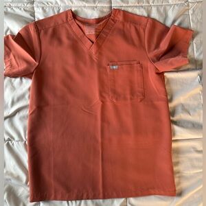 FIGS - Mens Teracotta Leon Scrub Top